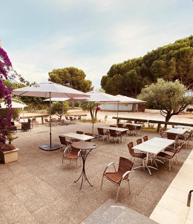 Hotel Restaurant La Plage Port-Saint-Louis-du-Rhône Eksteriør billede